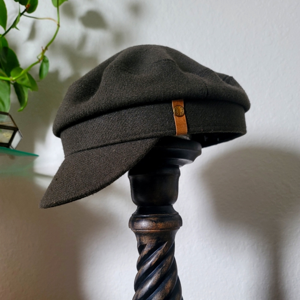 Frye Wool Fiddler Cap Medium